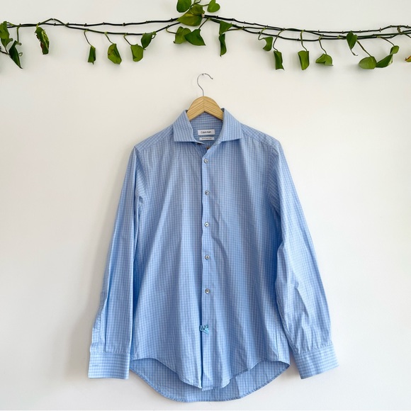 Calvin Klein Slim Fit Dress Shirt - Picture 1 of 9